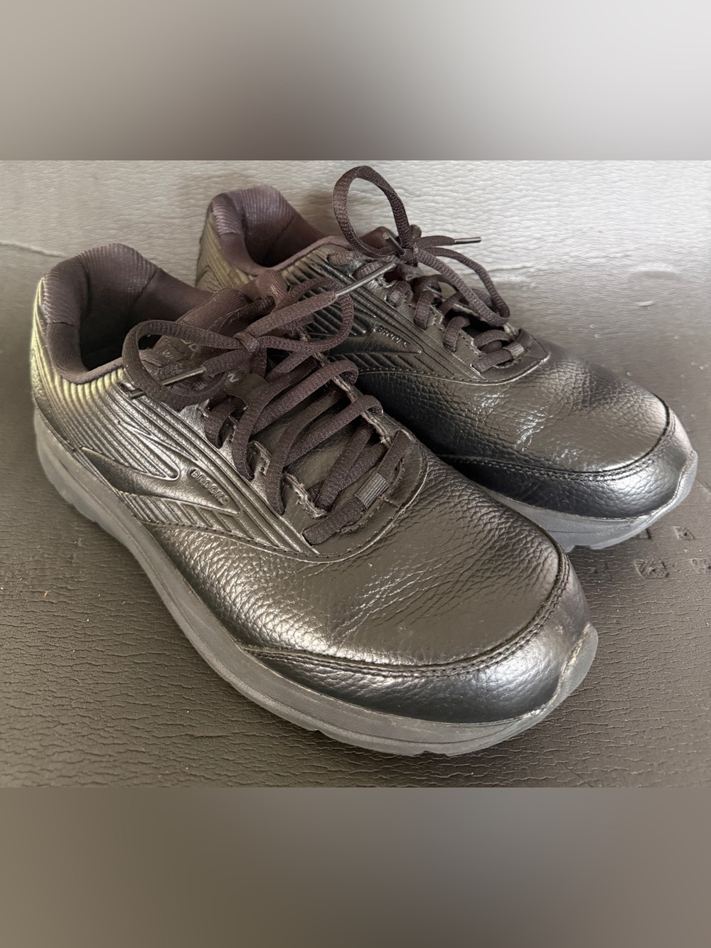 Brooks addiction walker 2 men’s size 9.5